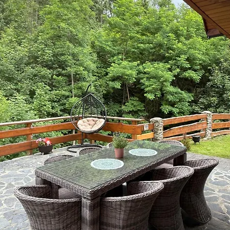 Przy Strumyku בית נופש *