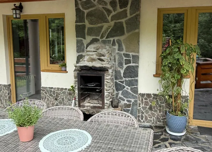 Przy Strumyku בית נופש רייצ'ה